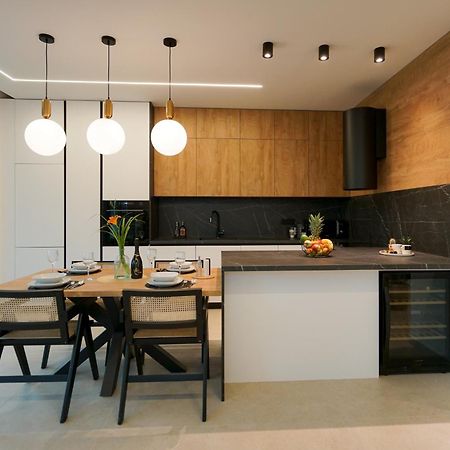 Luxury Apartments Vista เพทรอซาเน ภายนอก รูปภาพ