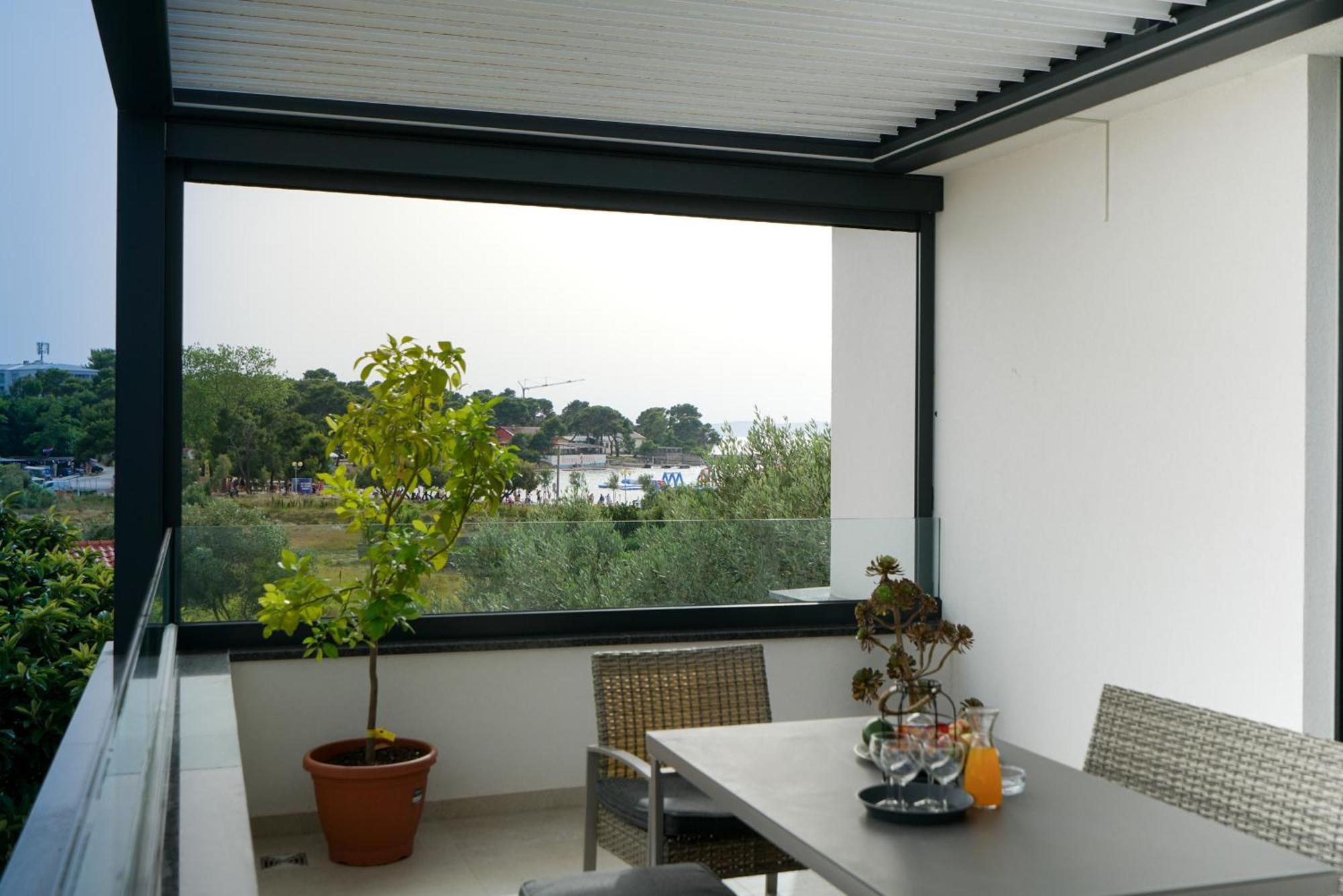 Luxury Apartments Vista เพทรอซาเน ภายนอก รูปภาพ