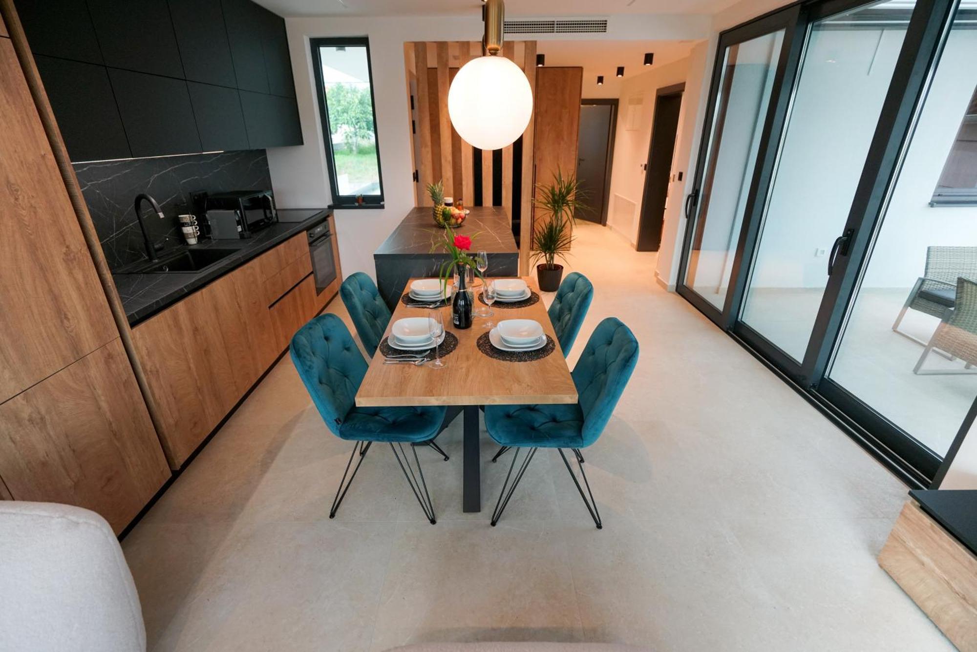 Luxury Apartments Vista เพทรอซาเน ห้อง รูปภาพ